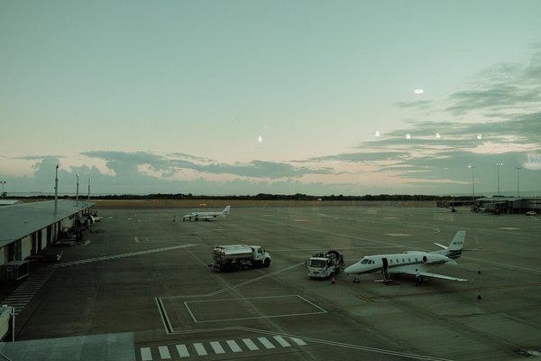 Comment organiser un voyage en train à travers les Highlands écossais : itinéraires et paysages à voir ?